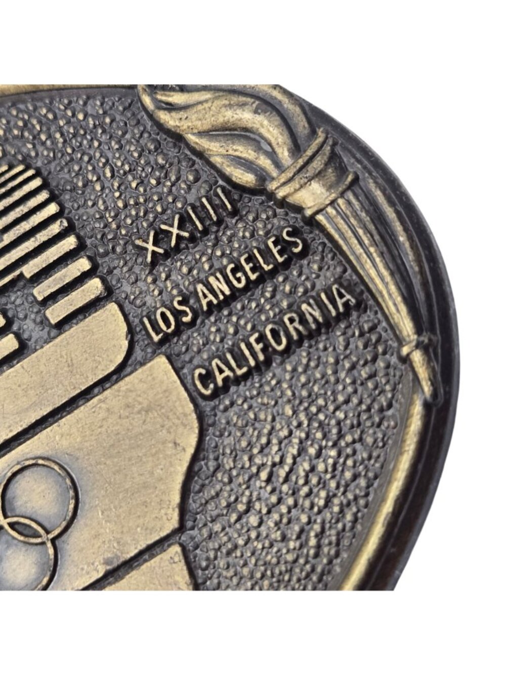 USA 1984 Olympic Belt Buckle Los Angeles Sarajevo LA Torch Rings Sports Athletes - Picture 5 of 9
